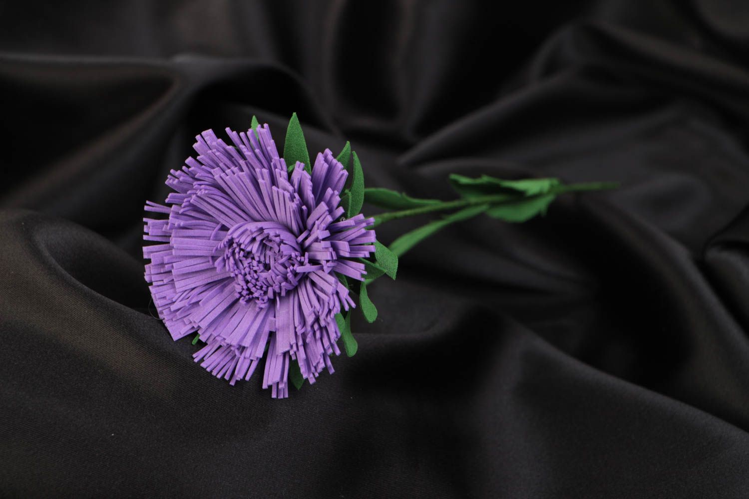 Dekorative Blume aus Textil Foamiran für Interieur Dekor handmade Violette Aster foto 1