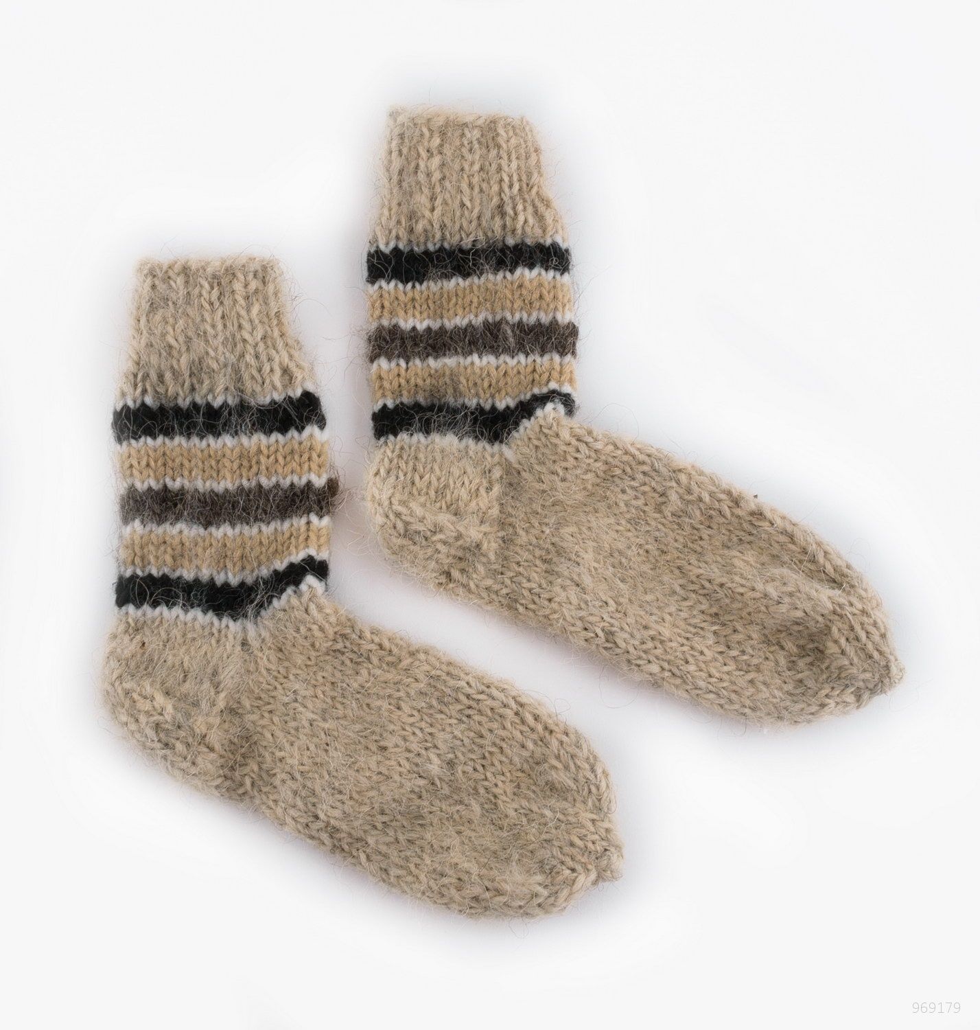 Женские вязаные носки из натуральной шерсти  фото 2