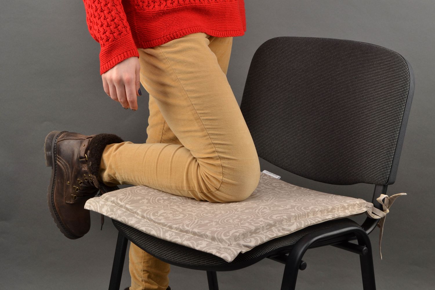 Almohada plana para silla hecha de textil foto 1