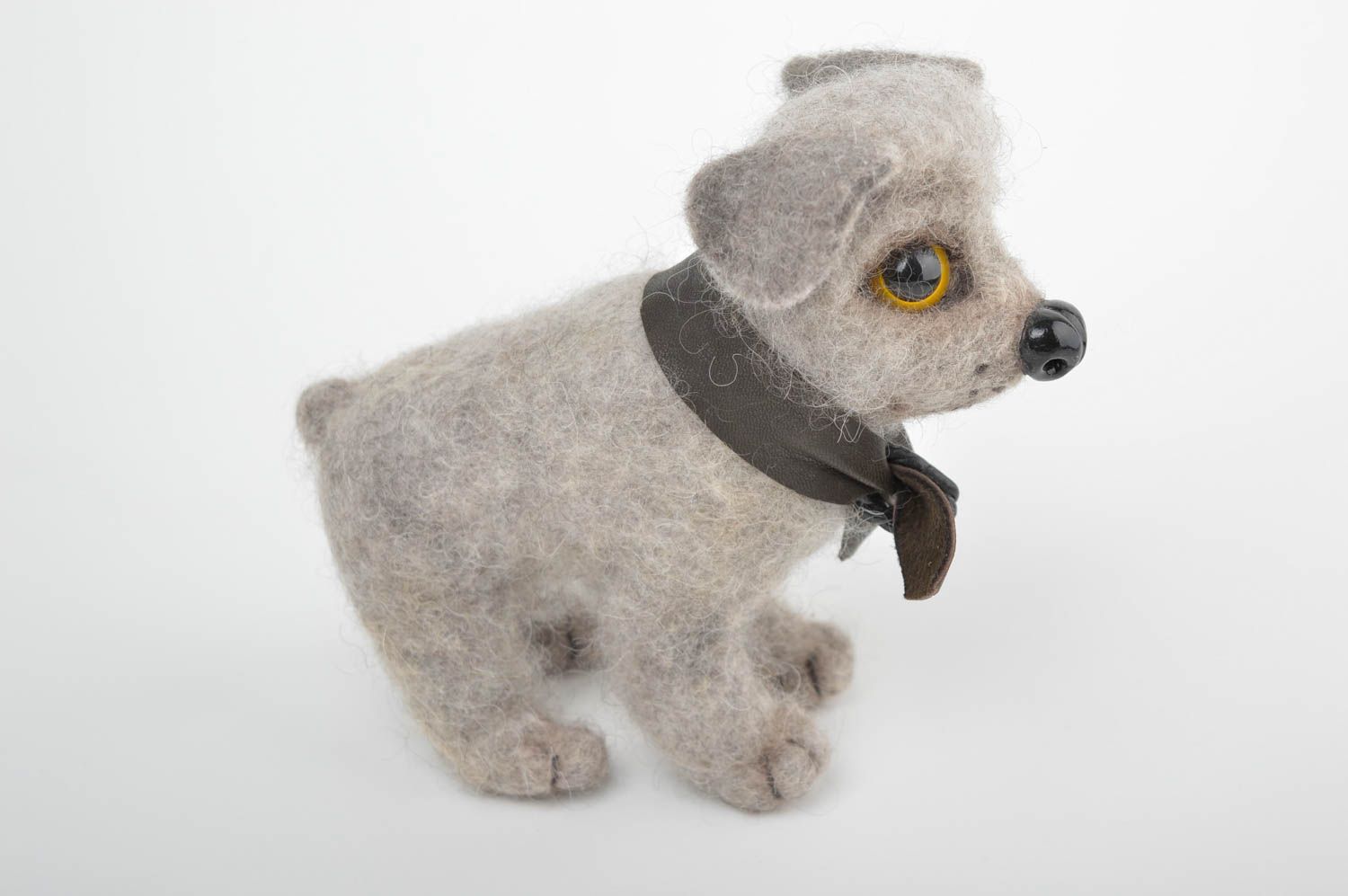 Handmade Designer Spielzeug Haus Dekoration Deko Figur aus Wolle gefilzt Welpe foto 3