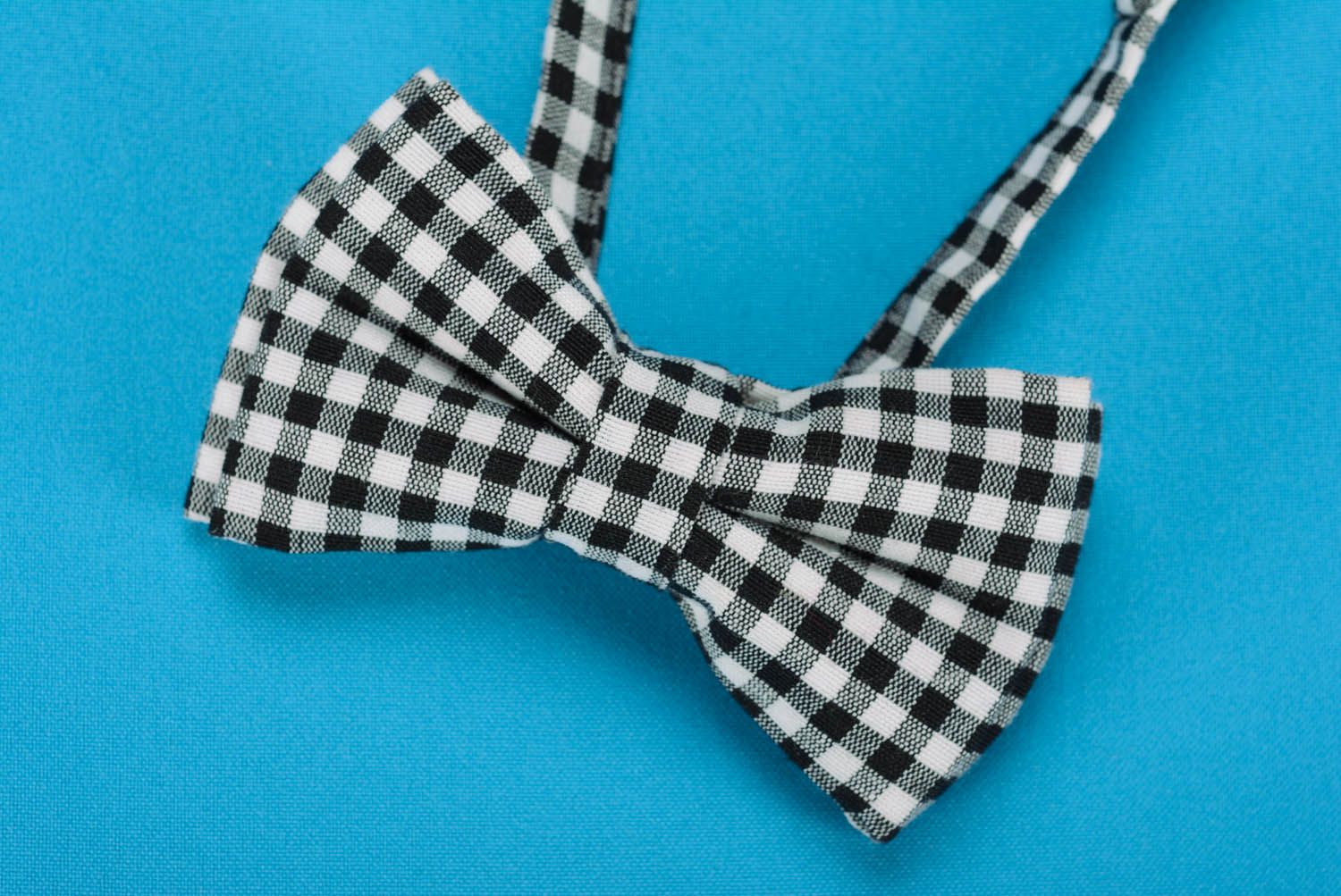 Black and white plaid bow tie  photo 3