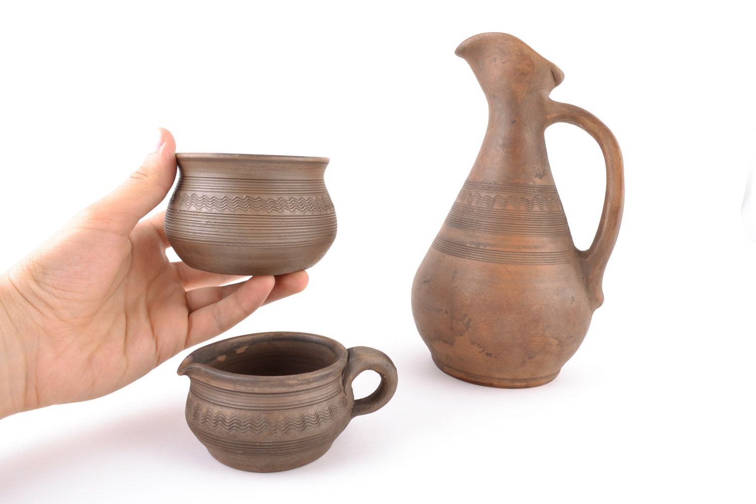Juego de vajilla artesanal de salsera, salero y jarra de cerámica hechos a mano foto 2