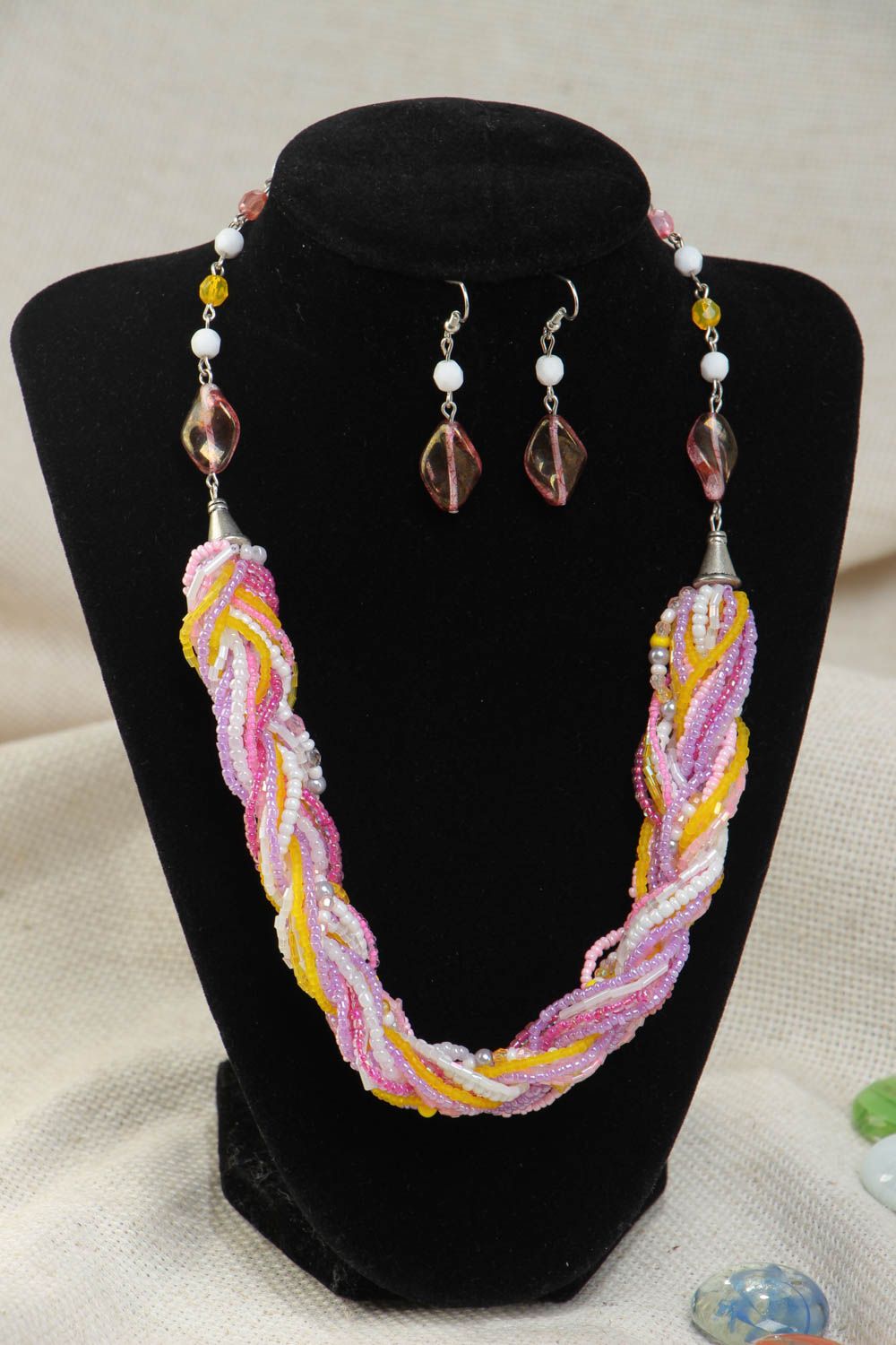 Handmade colorful beaded jewelry set 2 accessories earrings and necklace photo 1