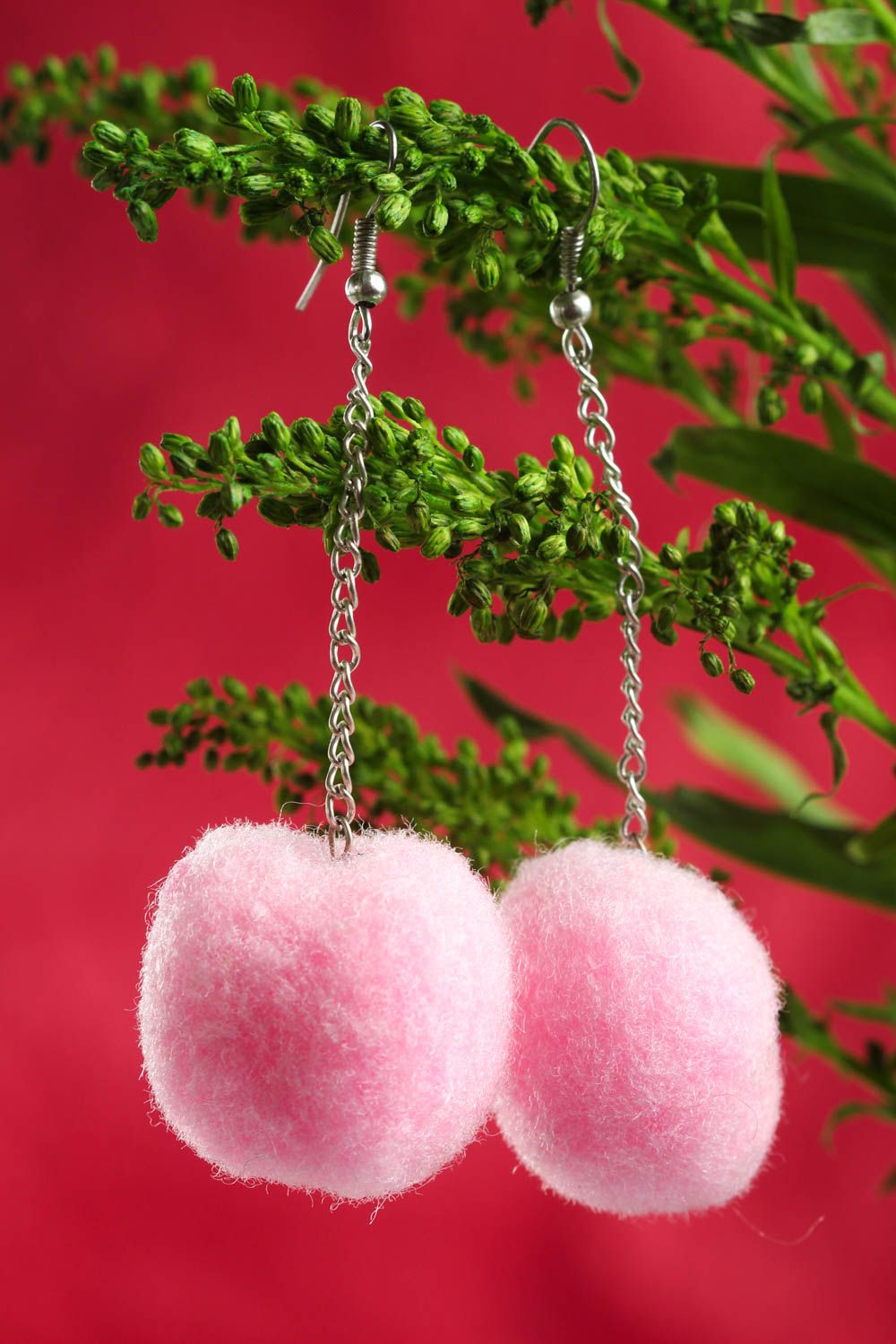 Handmade rosa Kugeln Ohrringe Designer Schmuck Accessoire für Frauen aus Filz foto 1