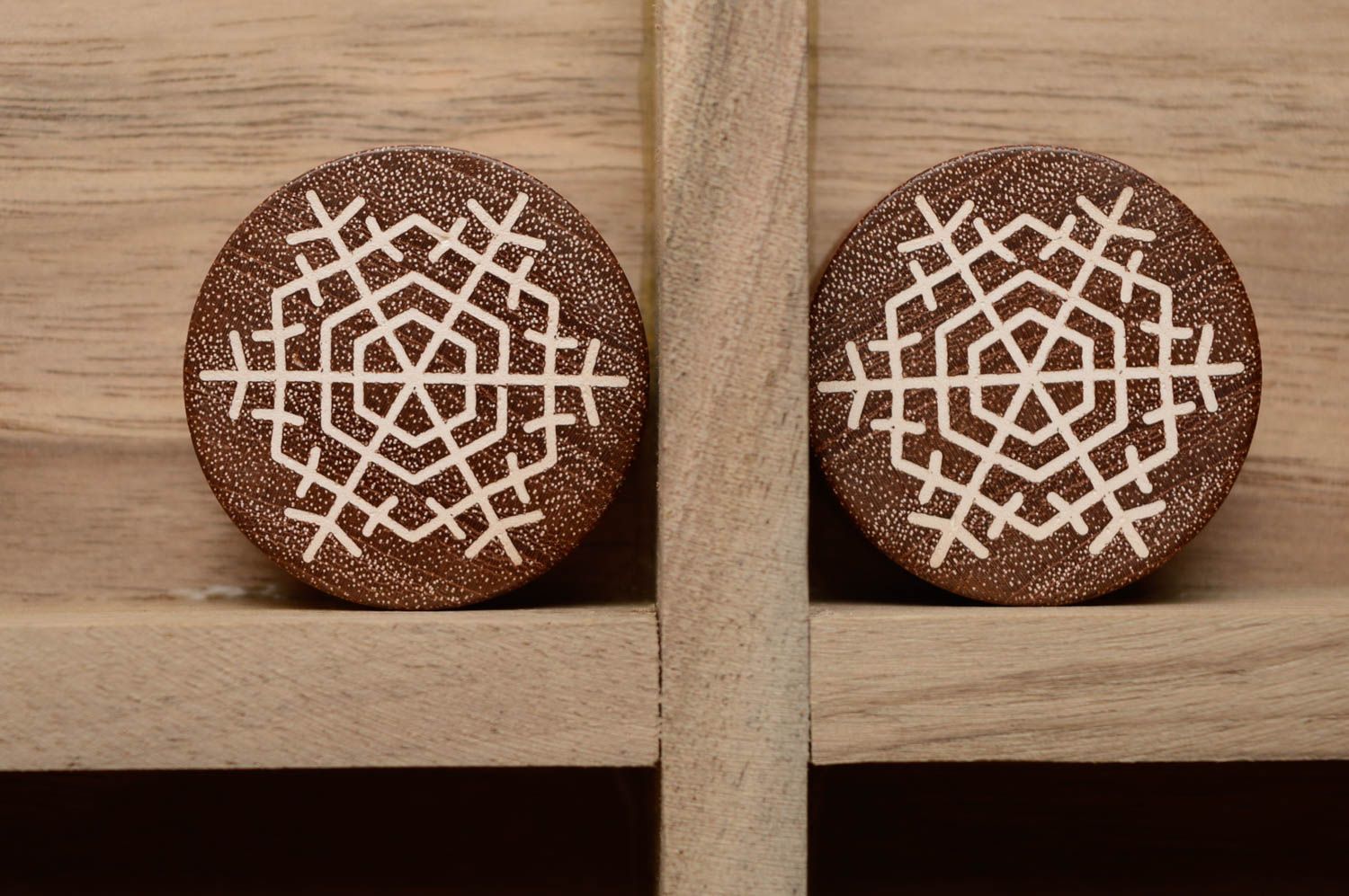Handmade wooden plugs with snowflakes photo 1