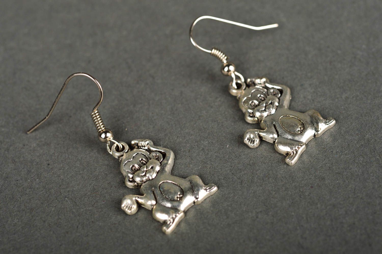 Earrings made of metal long earrings monkey earrings female accessories fashion photo 2