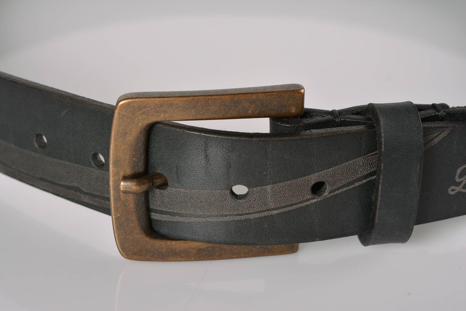 Cinturón de cuero hecho a mano ropa masculina original accesorio de moda foto 2
