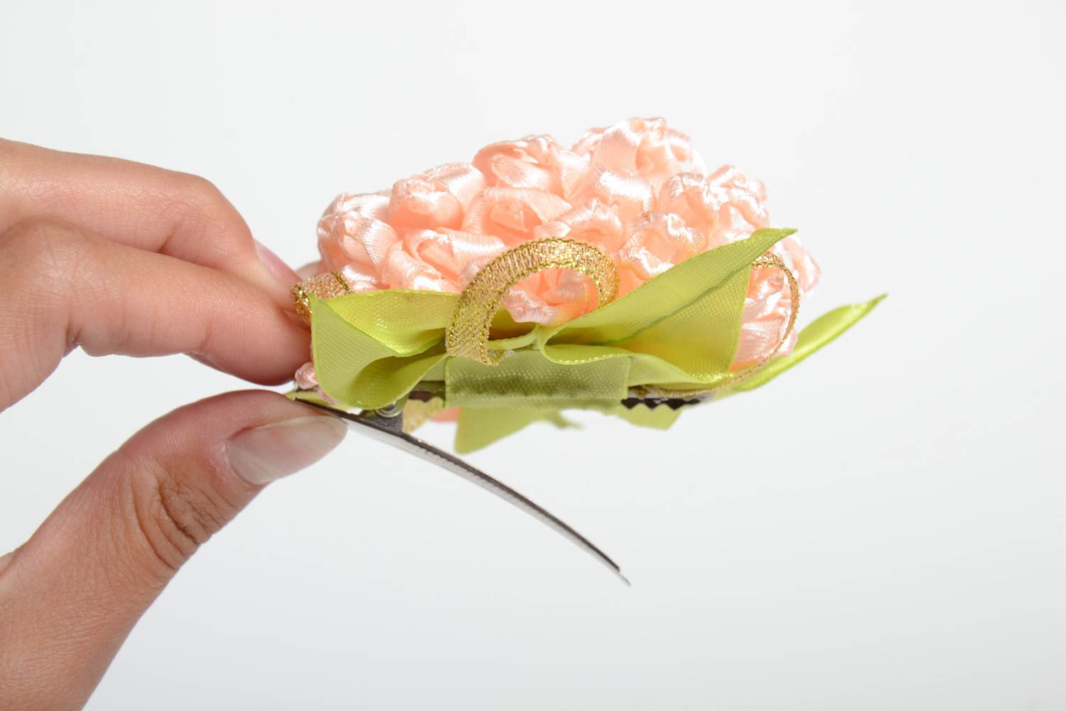 Hair clip in shape of flower handmade designer accessory stylish hair clip photo 5