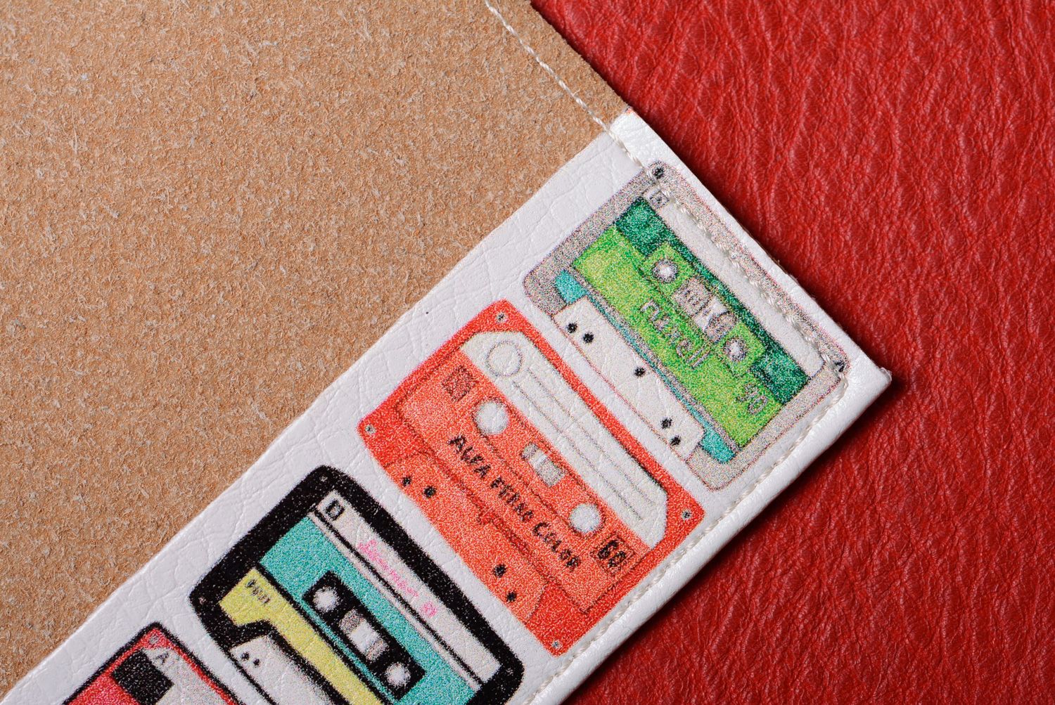 Protège-passeport en cuir original avec imprimé éclatant accessoire fait main photo 5