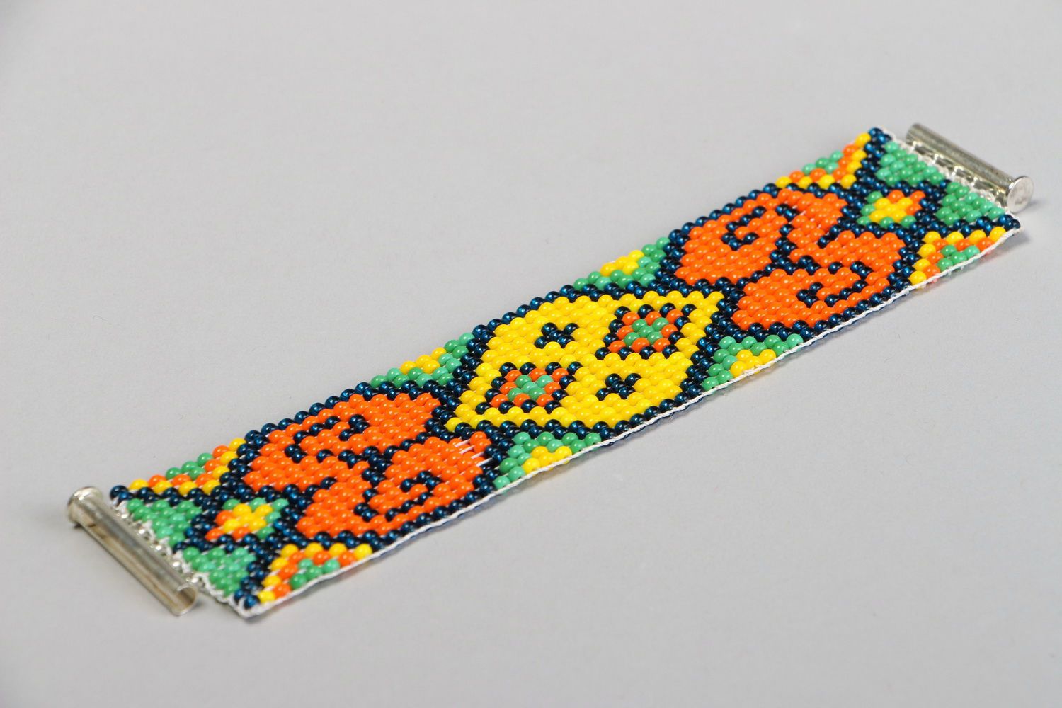 Bracelet made of Czech beads photo 3