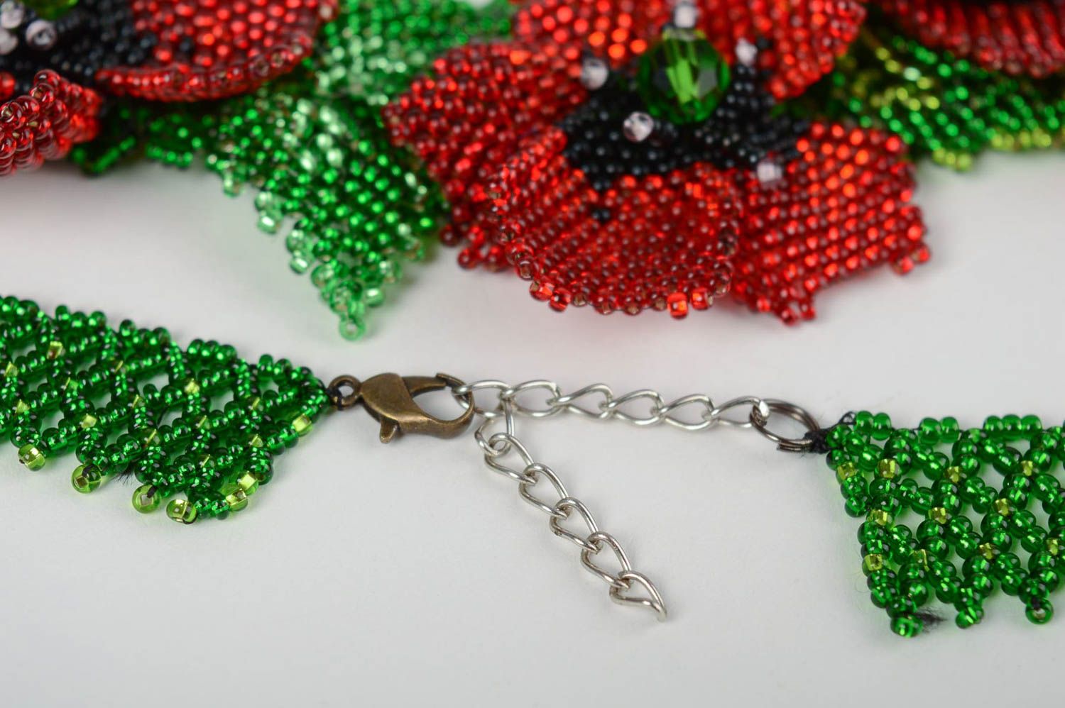 Handmade beautiful necklace beaded stylish accessory stylish necklace on chain photo 3