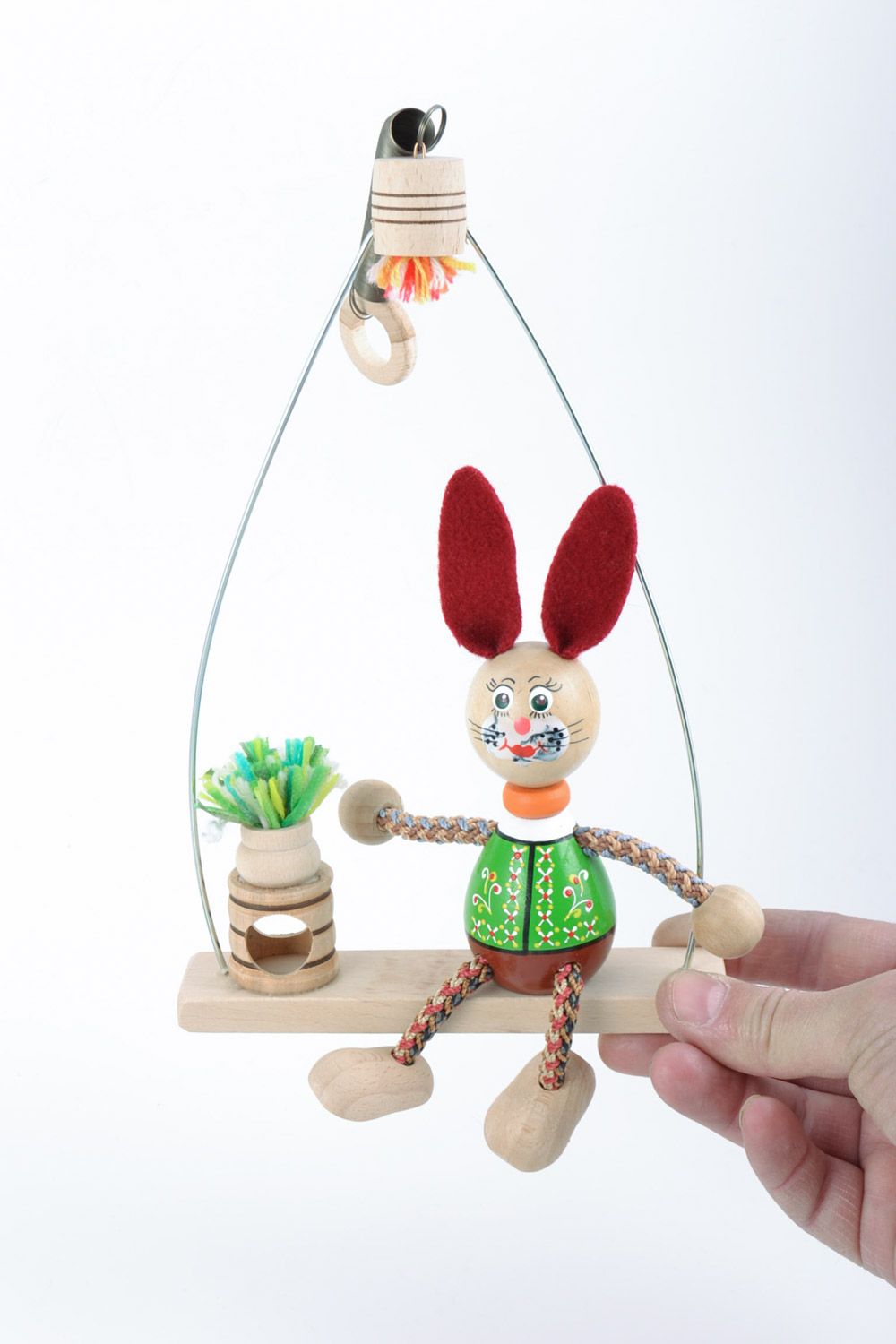 Деревянная игрушка зайчик на лавке ручной работы с росписью детская авторская фото 1