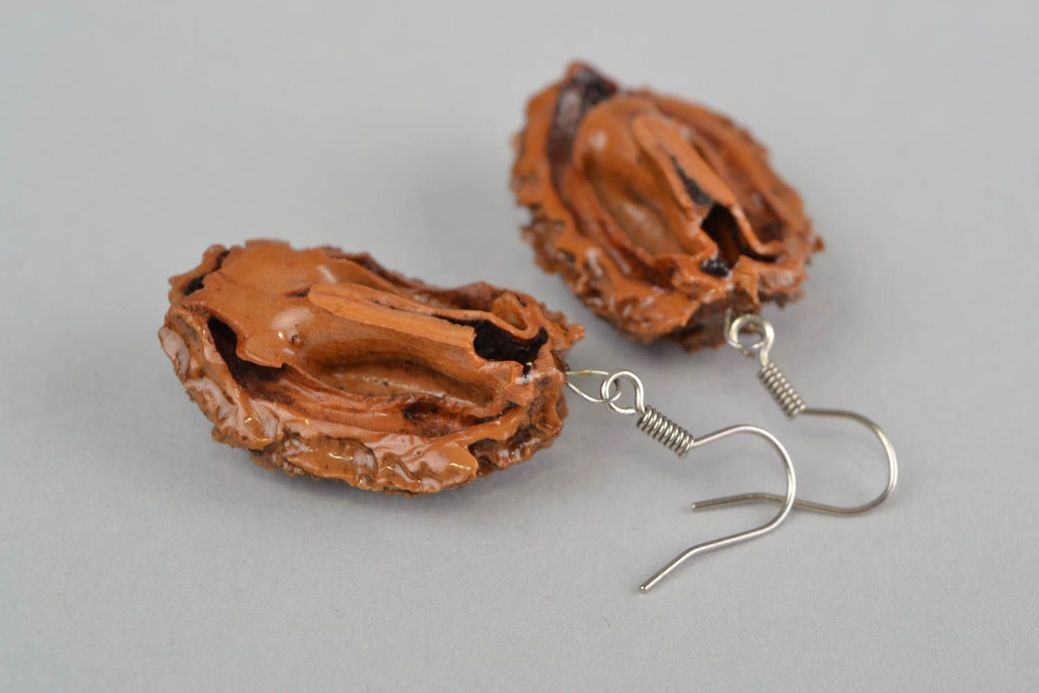 Женские серьги из маньчжурского ореха ручной работы красивые с подвесками фото 5