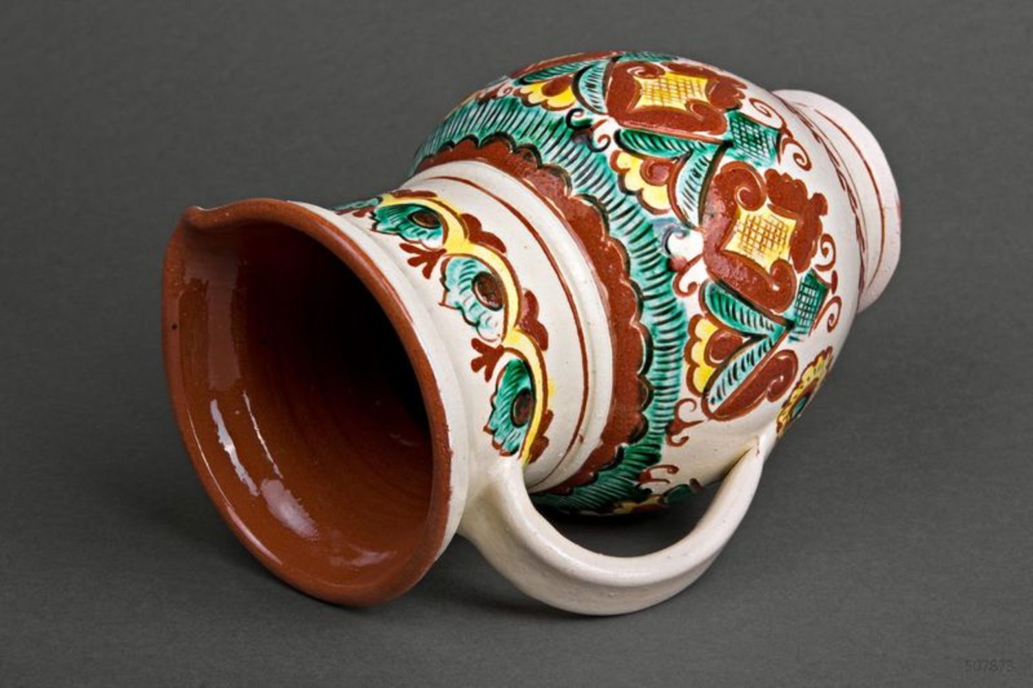 8 inches ceramic handmade ethnic style water pitcher in white and green colors 1,5 lb photo 2