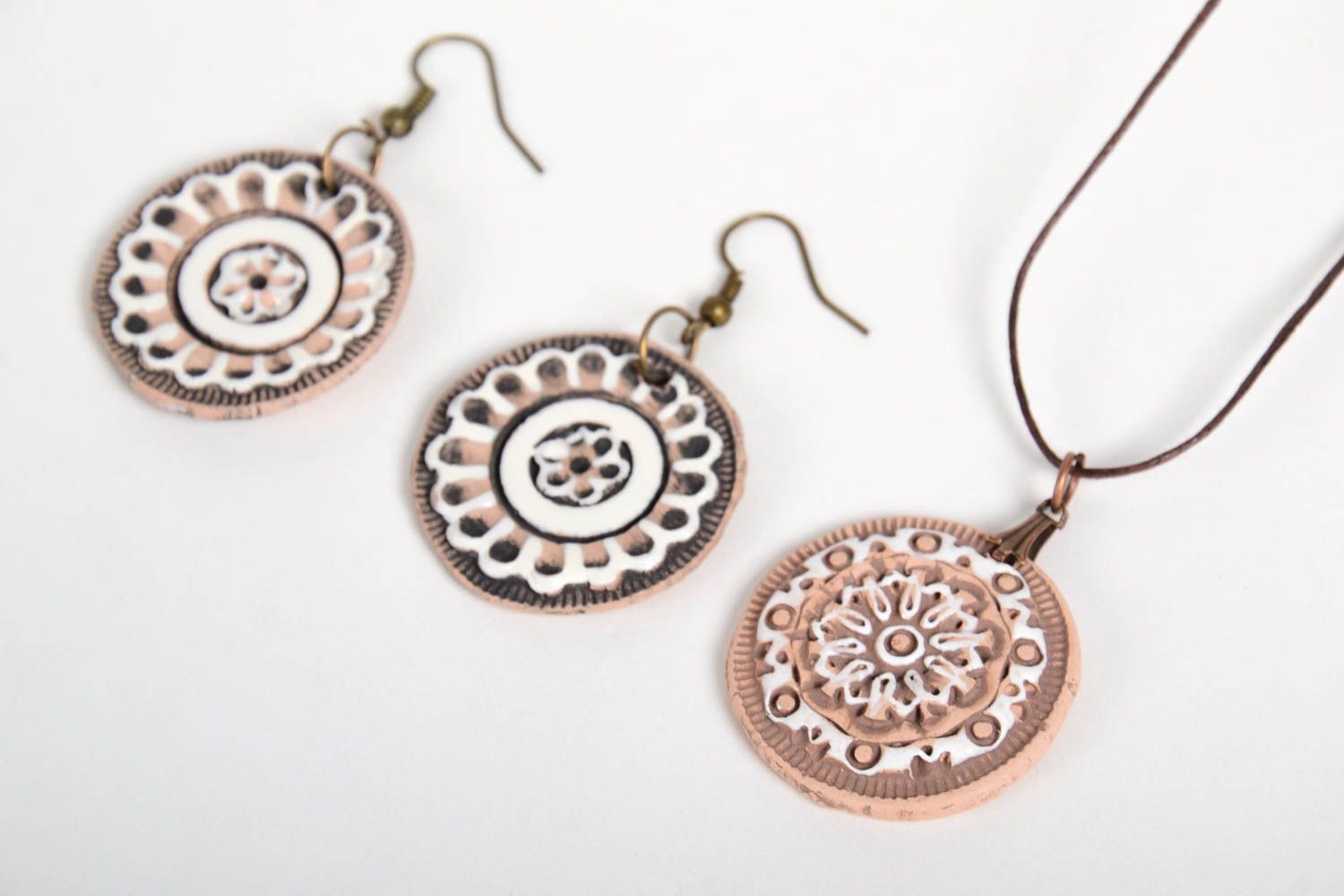 Fashionable dangling earrings handmade round clay pendant jewelry for women photo 5