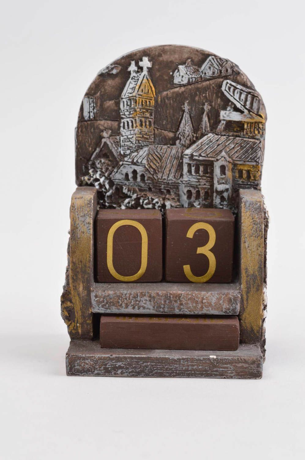 Декор для дома handmade настольный календарь изделие из гипса коричневое фото 2