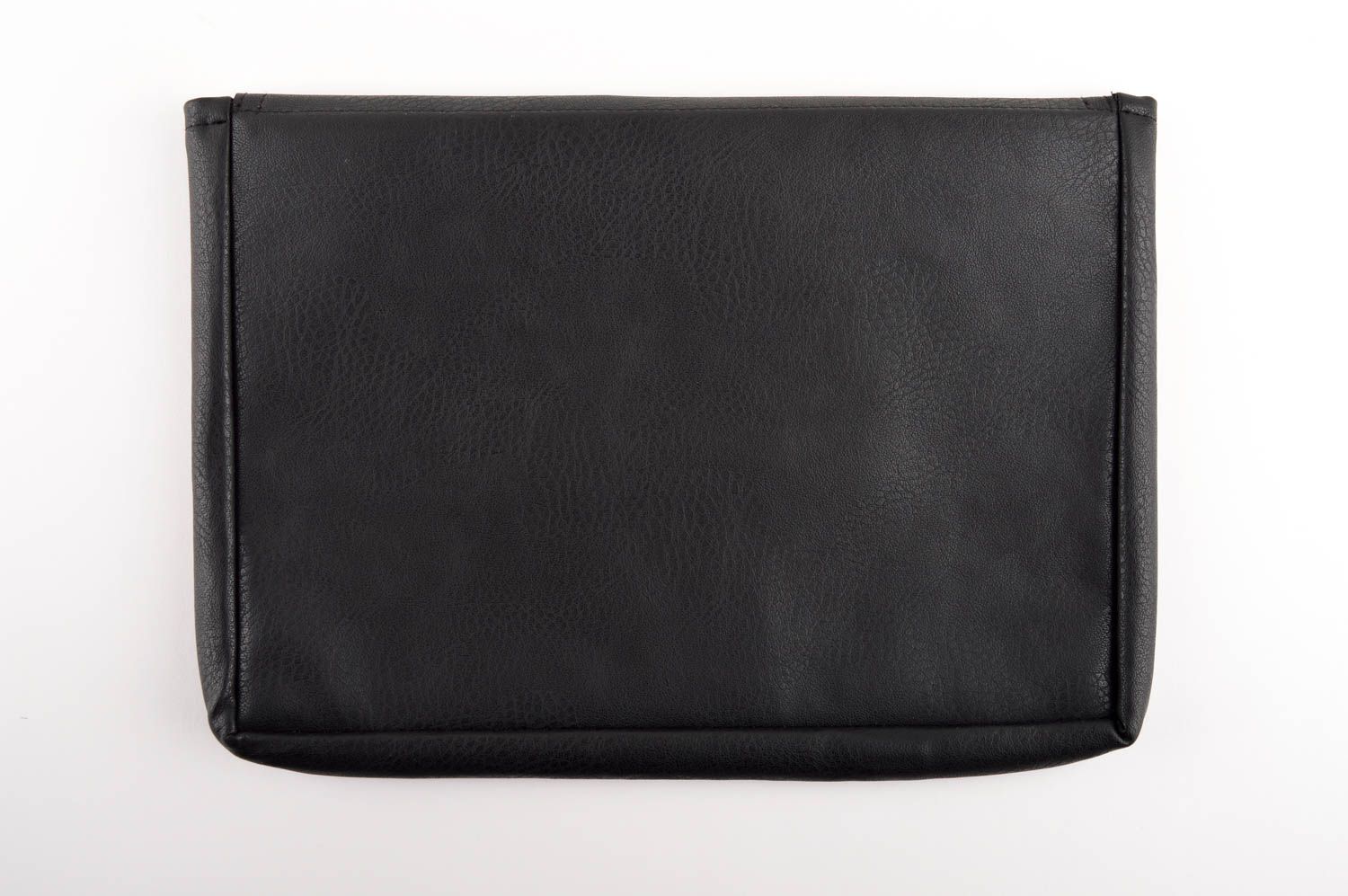 Черная сумка из кожзама ручной работы сумочка клатч маленькая сумка с заклепками фото 3