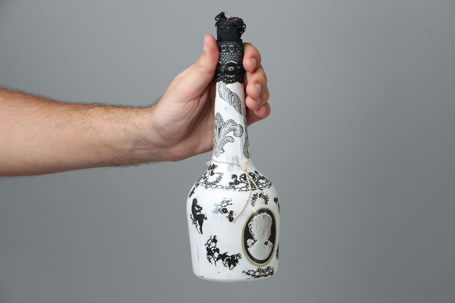 Декоративная бутылка в технике декупаж Камел фото 4