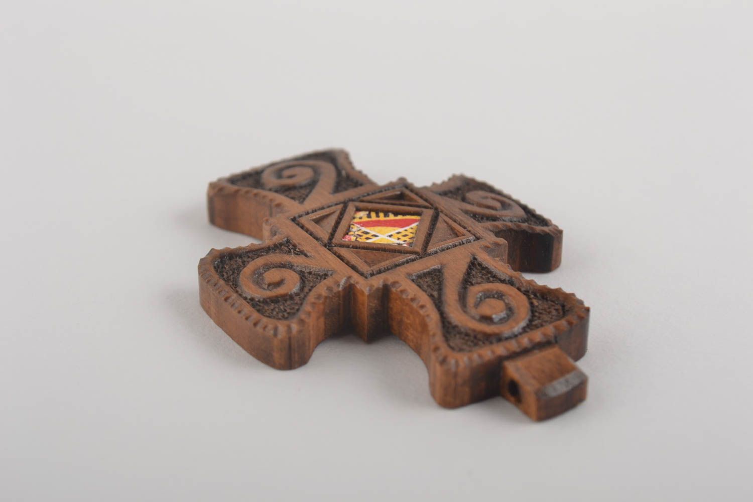 Cruz de madera peral hecha a mano bisutería original regalo personalizado foto 3