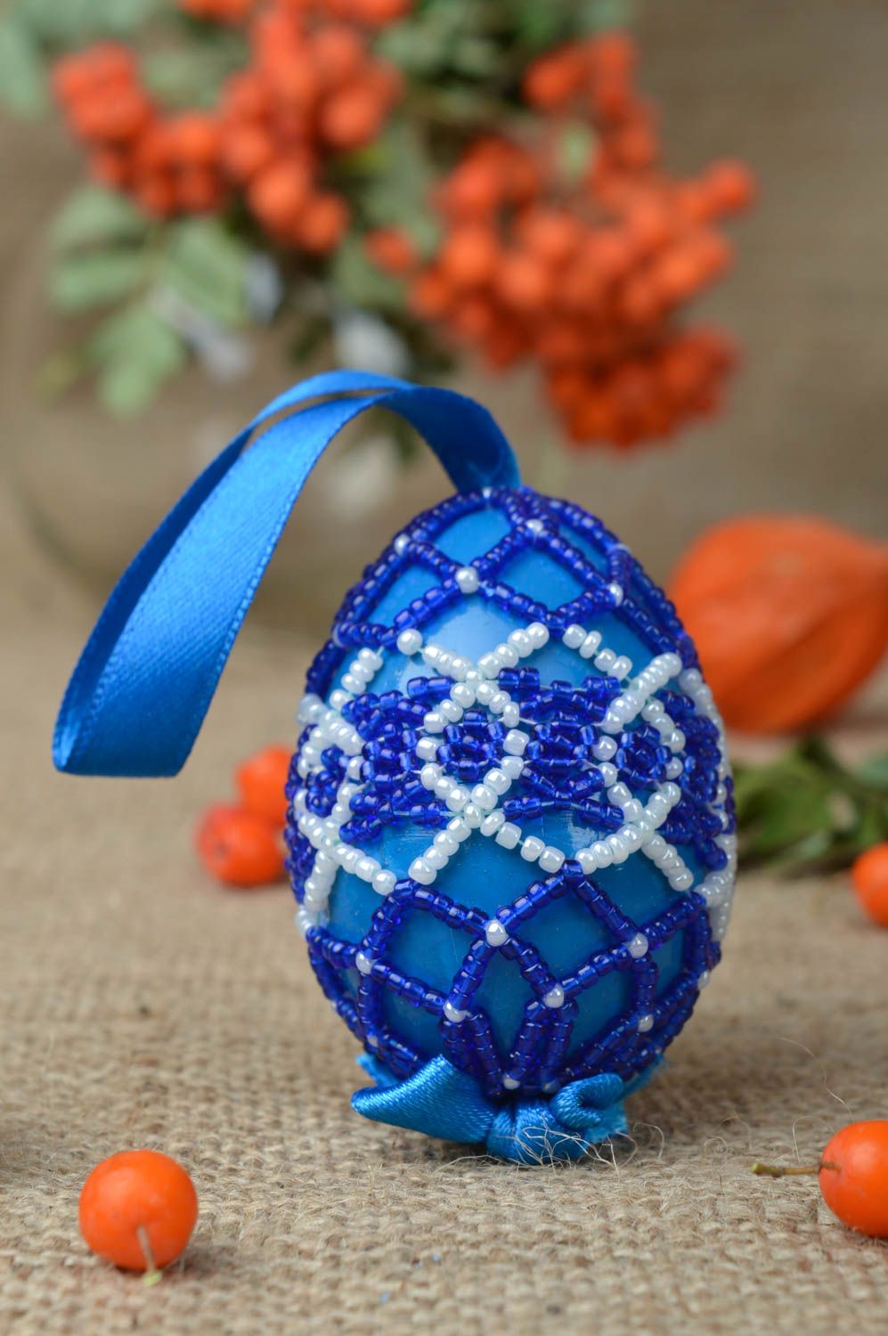 Пасхальное яйцо ручной работы яйцо из бисера пасхальный декор синее подвеска фото 1