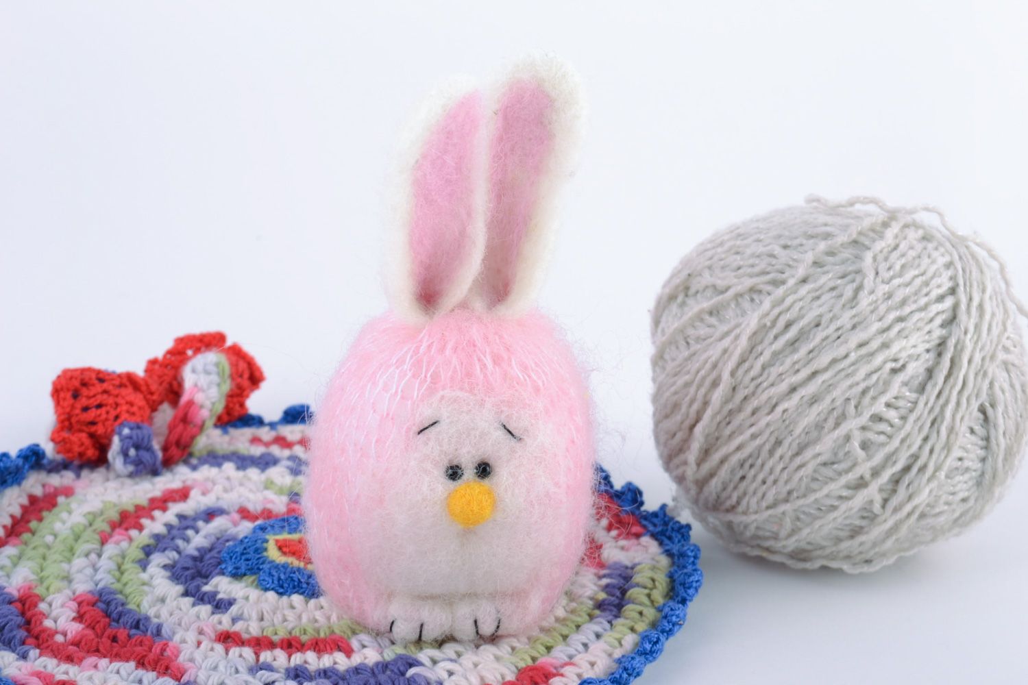 Handmade pink crochet toy long-eared hare with felted elements for children photo 1