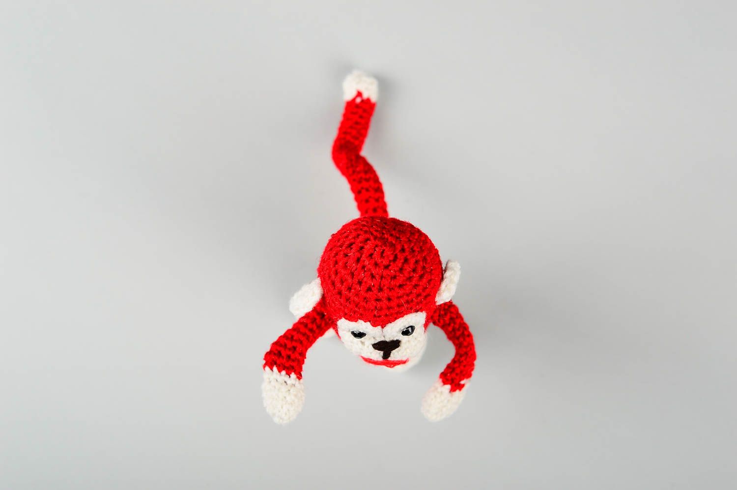 Jouet singe rouge fait main Figurine animal en coton au crochet Déco chambre photo 4