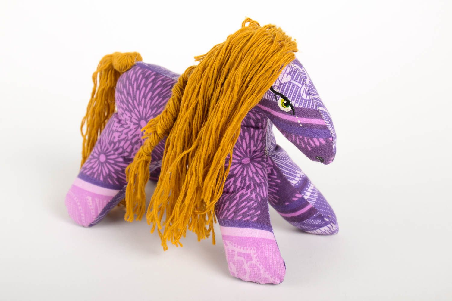 Игрушка лошадка милая игрушка ручной работы интерьерная игрушка фиолетовая фото 2