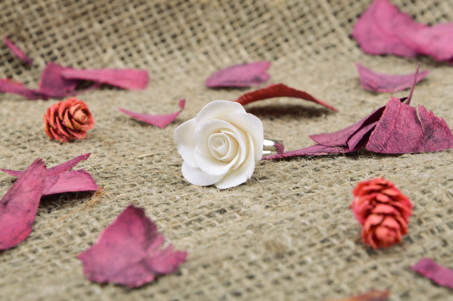 Handmade Ring in Weiß aus Polymerton mit Blumen Geschenk für Frauen  foto 5