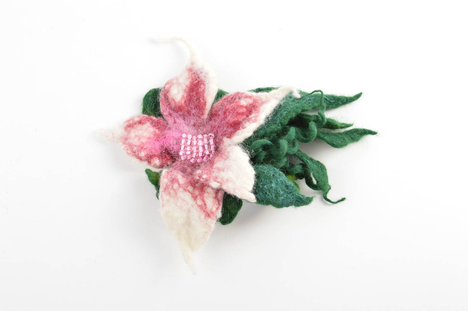 Broche fleur Bijou fait main laine feutrée perles de rocaile Accessoire femme photo 4