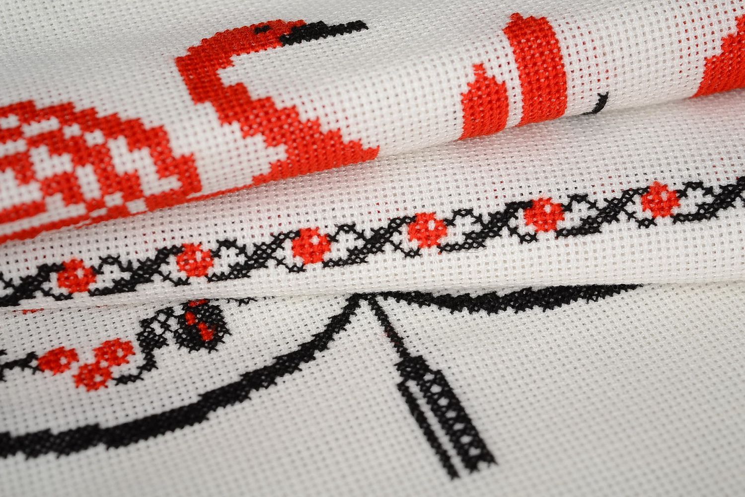 Cross stitched rushnik Swans photo 4