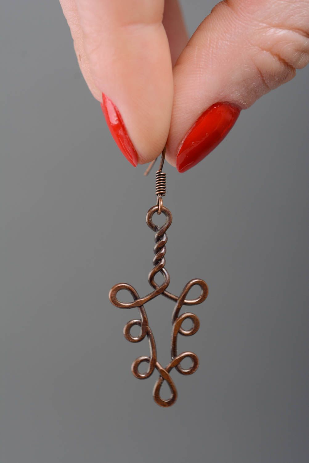 Handgemachte Designer lange Ohrringe aus Kupfer in Wire Wrap Technik für Damen foto 3