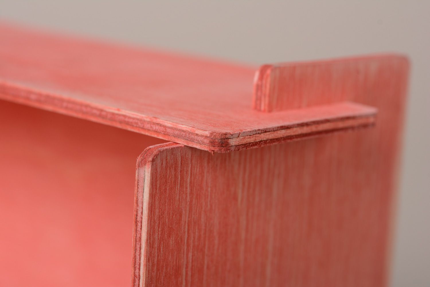 Pink square wooden box photo 5