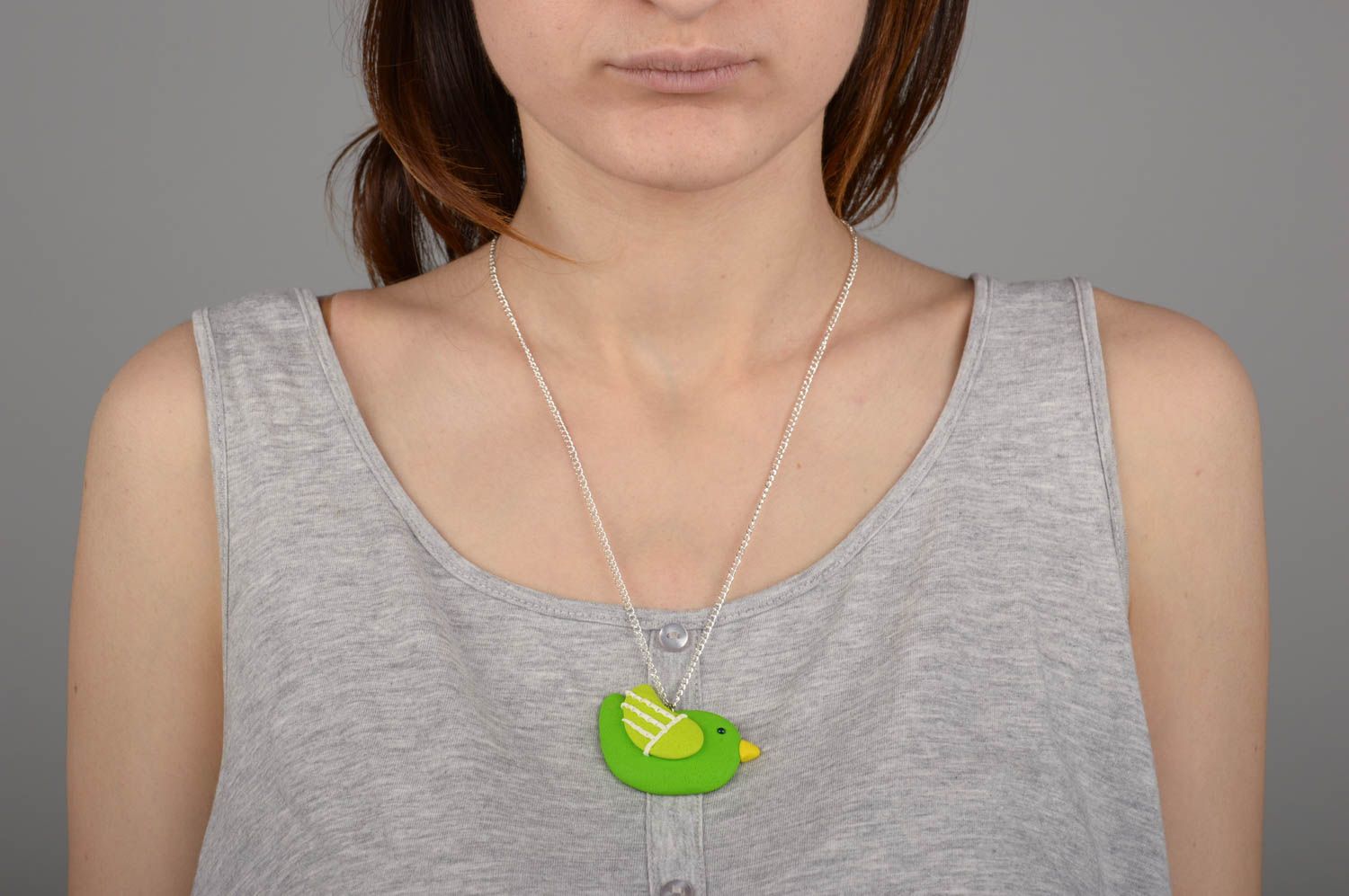 Handmade Anhänger Vogel Polymer Clay Schmuck Accessoire für Frauen grün foto 5