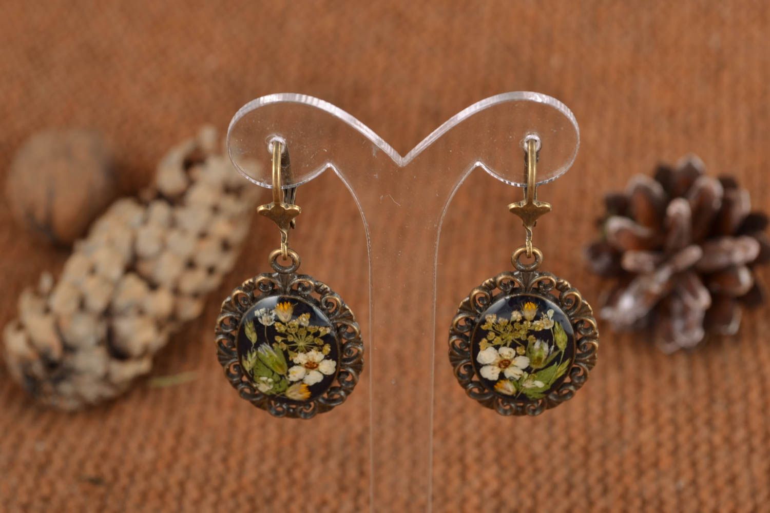 Vintage earrings with natural flowers in epoxy resin photo 1