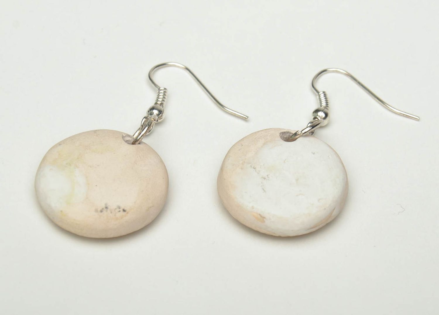 Molded clay round earrings photo 4