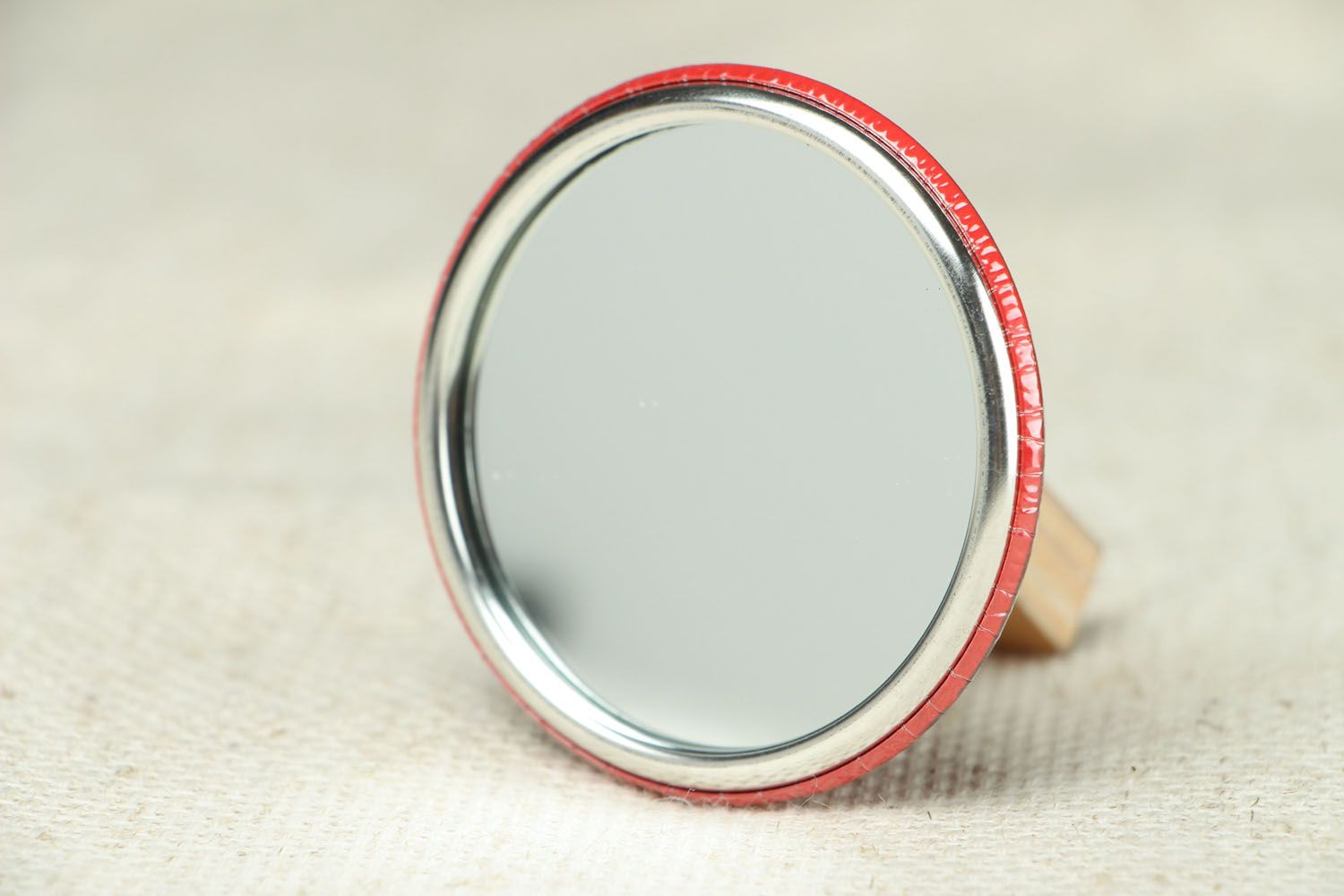 Miroir de poche fait main accessoire original pour fille avec image Carmen photo 3