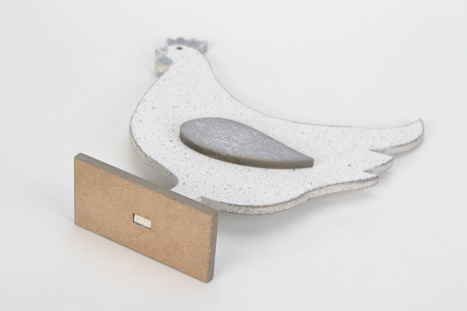 Originelle Huhn Figurine aus Blattholz handmade in Weiß und in Grau bemalte für Interieur Dekor  foto 4
