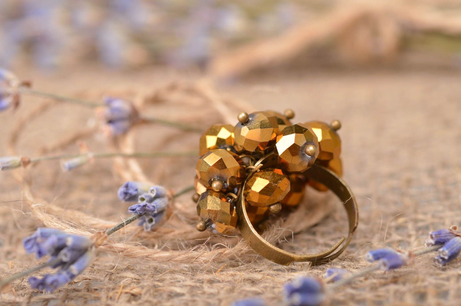 Ring Schmuck handgemachter Schmuck  Ring für Damen regulierbar in Goldfarbe foto 1