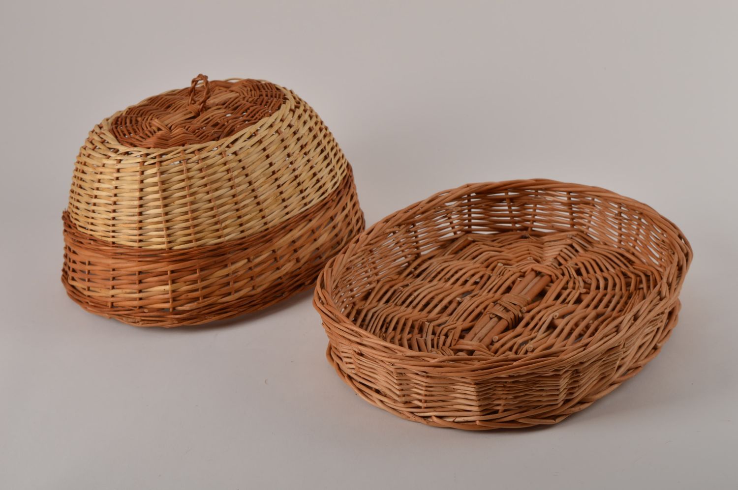 Подарок ручной работы хлебница с крышкой овальной плетеная хлебница из лозы фото 3