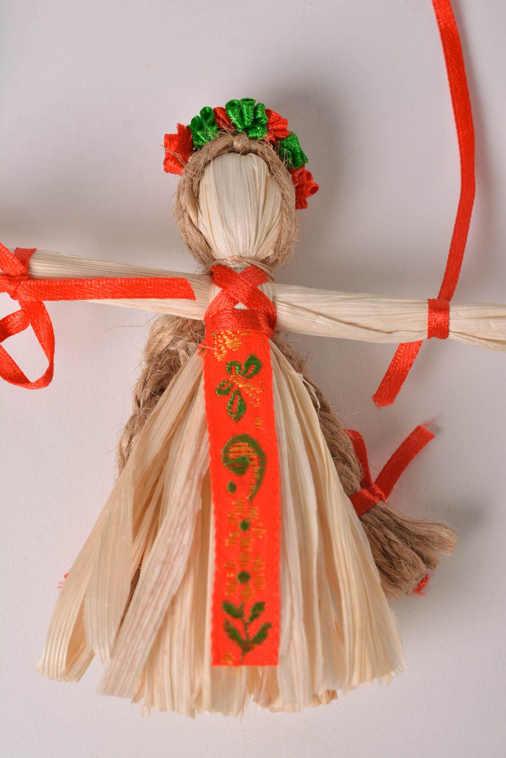 Handmade cute designer dolls natural Slavic amulet stylish dolls made of straw photo 3