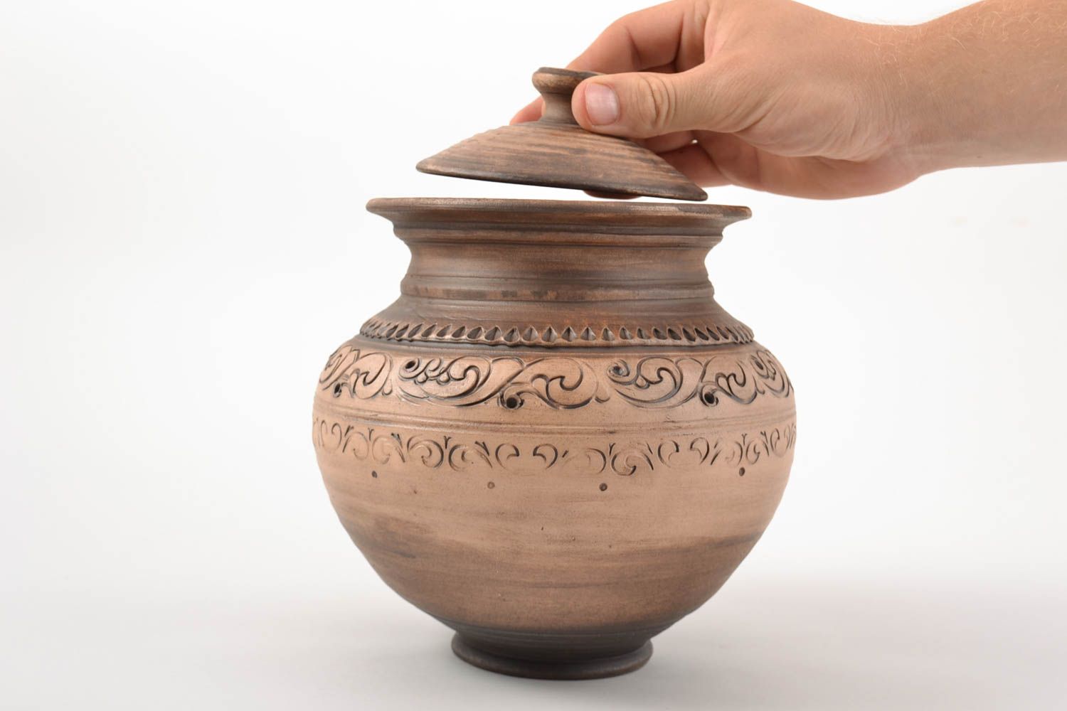 Large beautiful ethnic ceramic handmade pot with lid for baking 3 l eco friendly photo 4