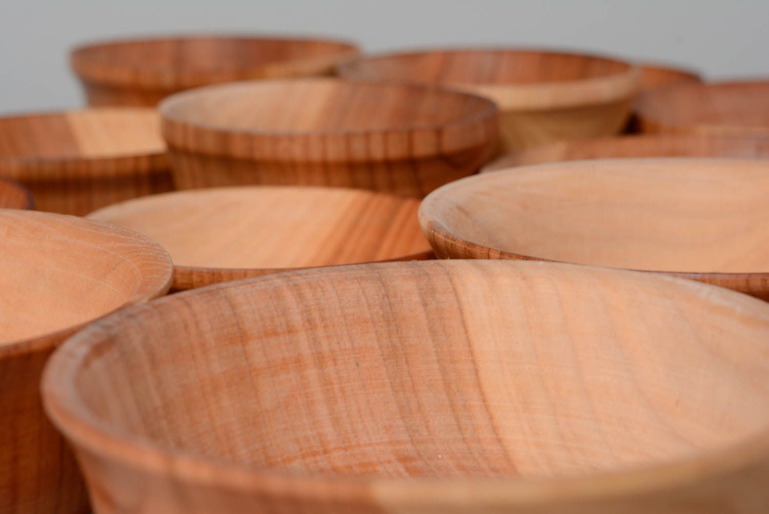 Набор деревянных тарелок 16 штук фото 4