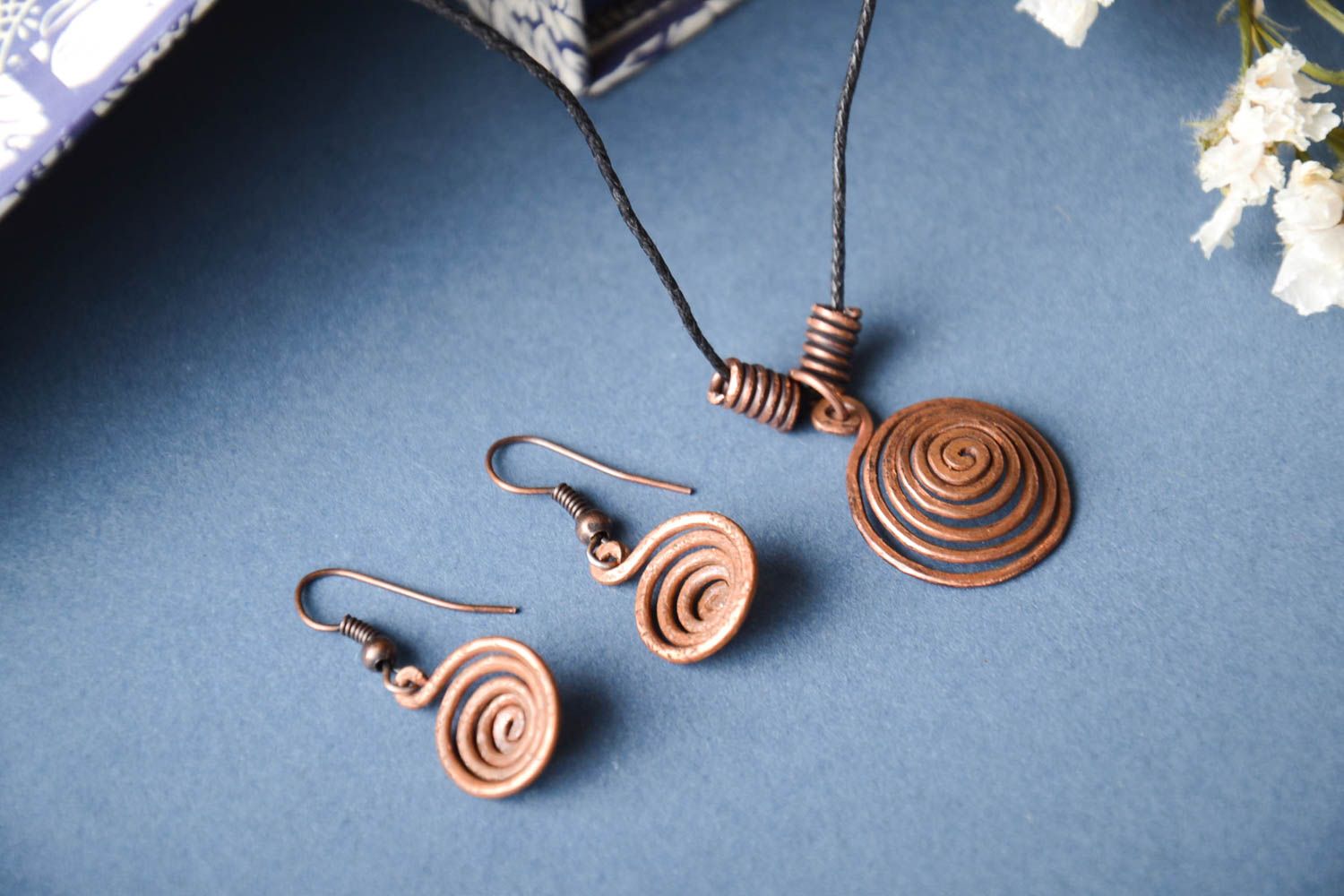 Schmuck Set handmade Accessoires für Frauen Metall Anhänger Ohrringe Kupfer foto 1