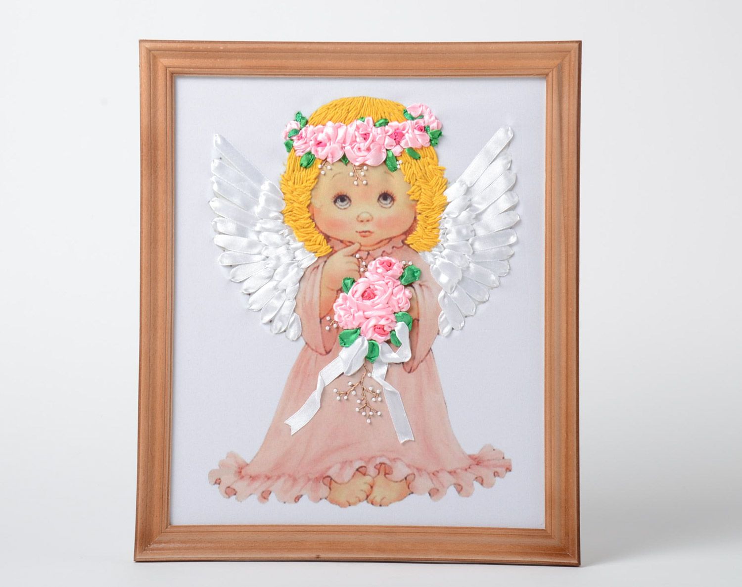 Оригинальная картина вышитая атласными лентами ручной работы Кудрявый ангел фото 1