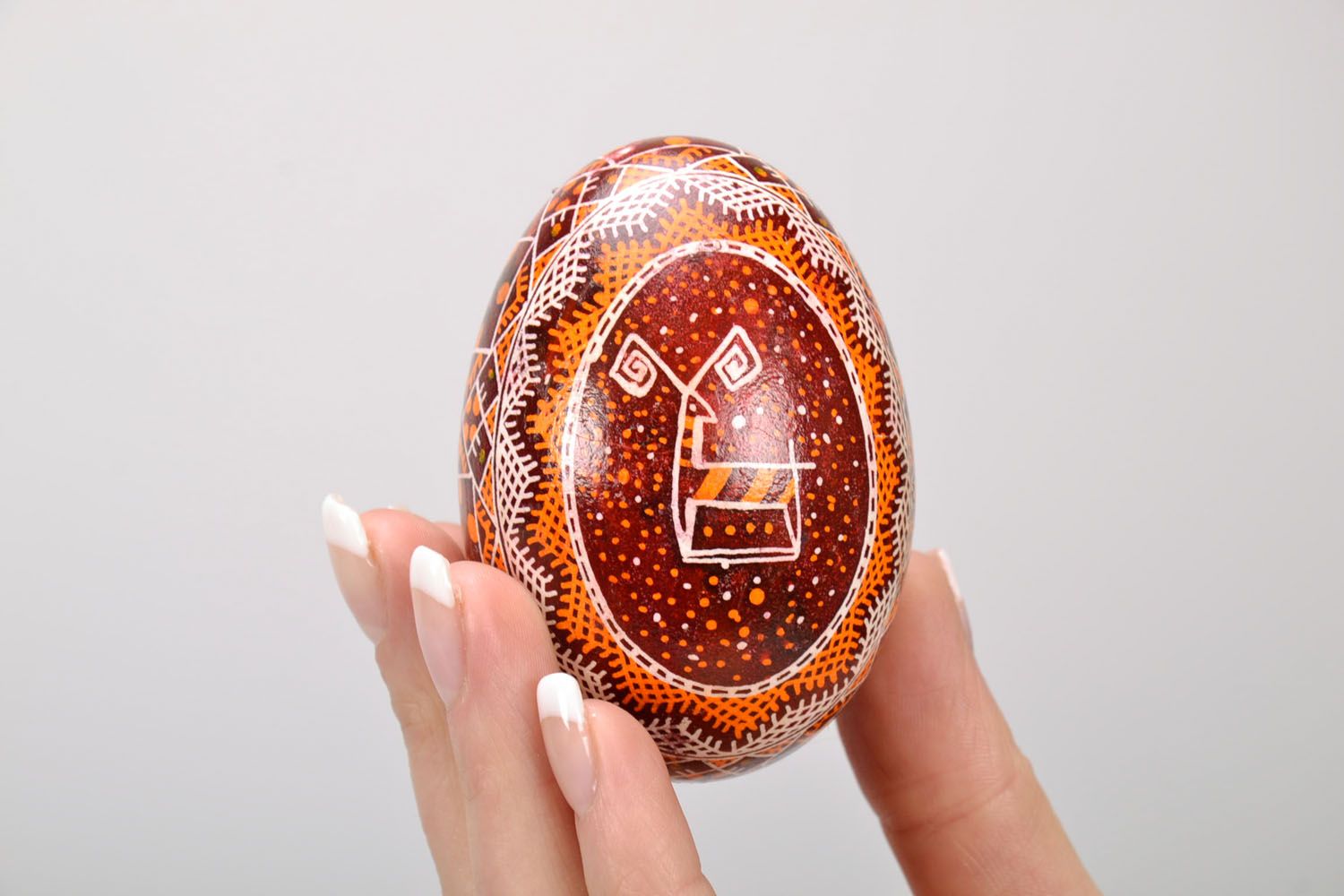 Easter pysanka made of goose egg photo 2