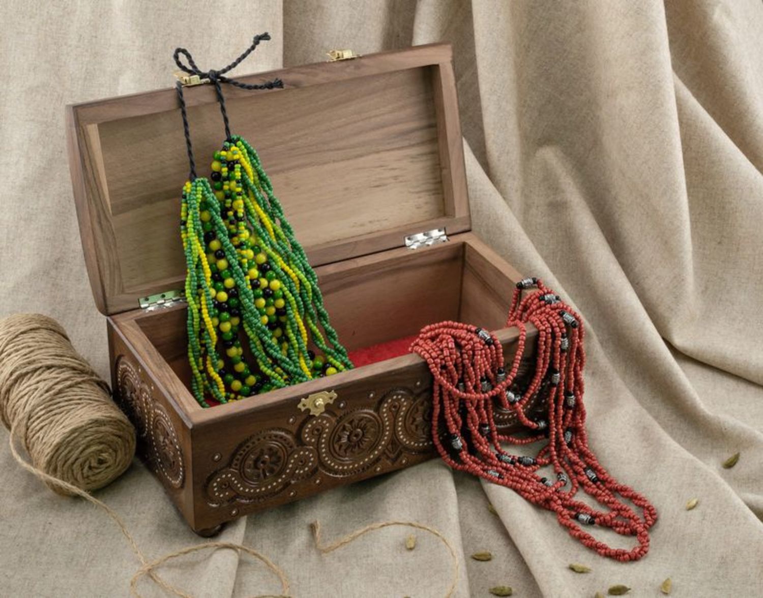 Wooden jewelry box with inlay photo 1