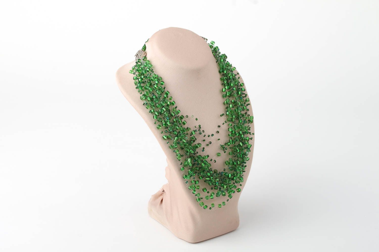 Колье из бисера колье ручной работы воздушное зеленое украшение на шею фото 3