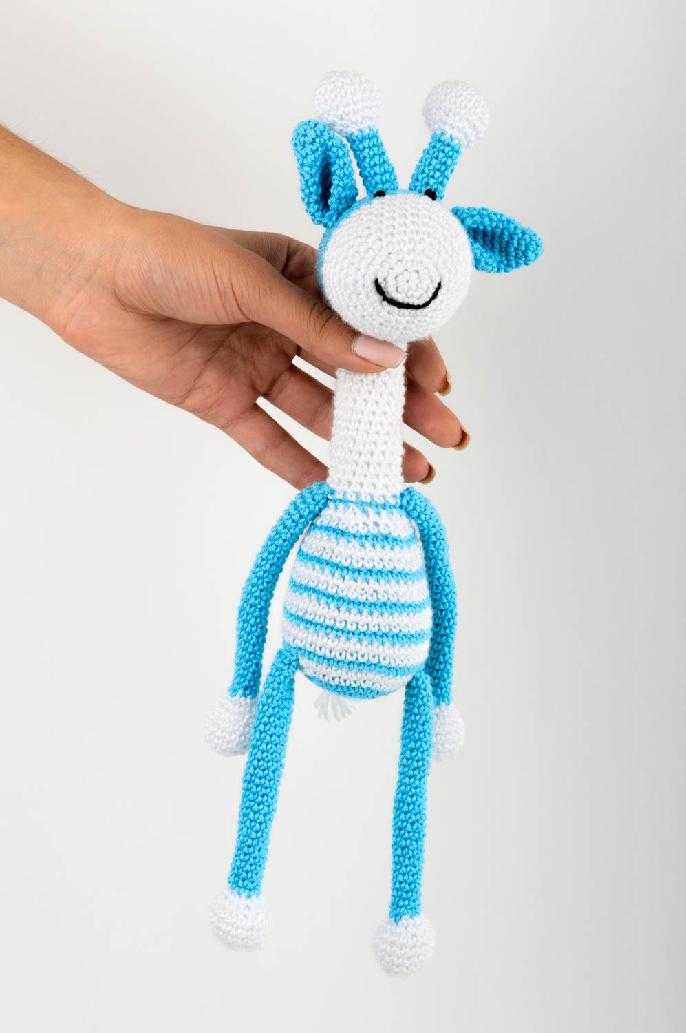 Peluche girafe faite main Jouet au crochet bleu-blanc Cadeau pour enfant photo 2