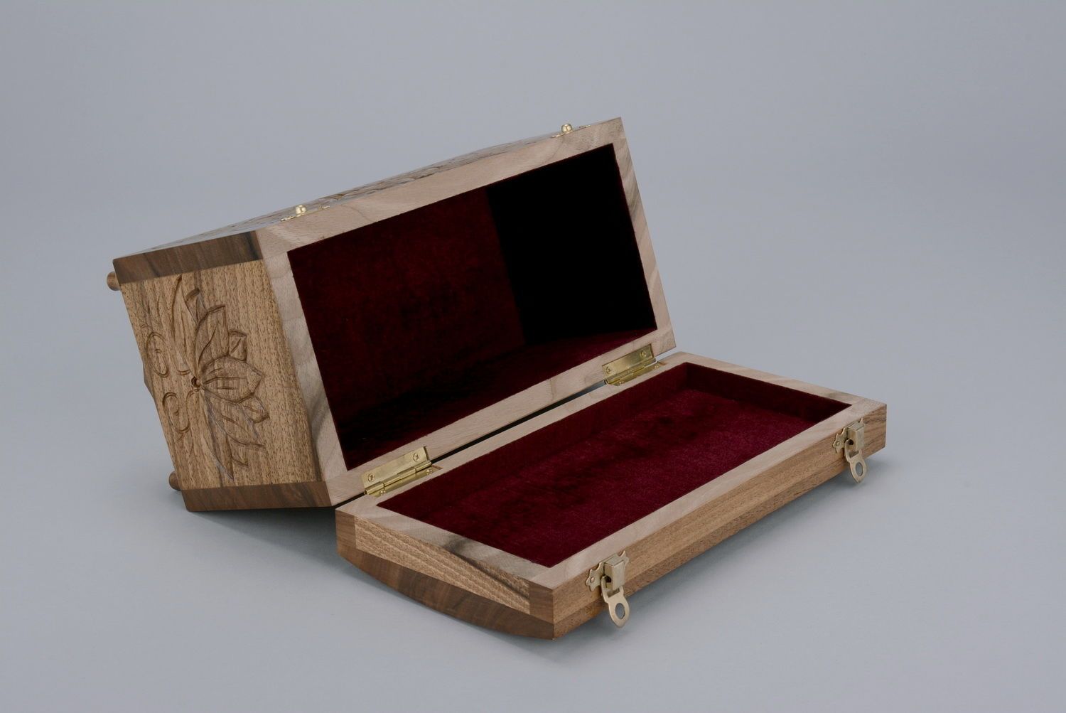 Wooden jewelry box with the print of lotus photo 3