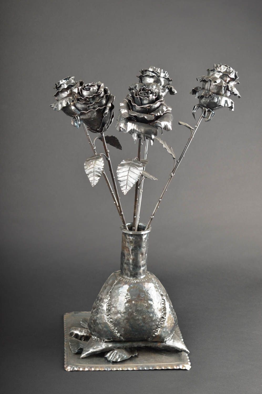 Flores de metal en florero hechos a mano figura decorativa regalo original foto 1